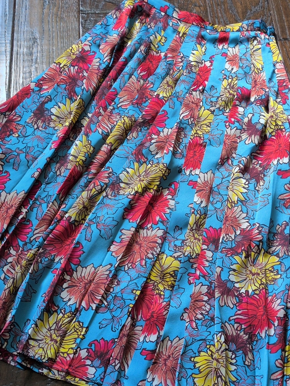 ARITZIA I Blue, Red and Yellow Pleated Floral Midi Olyra Skirt by Little Moon, 2